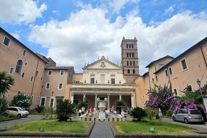 the-shadows-of-rome-between-legends-and-spirits-walking-tour
