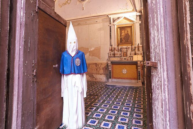 the-skull-with-the-ears-the-cult-of-the-dead-in-the-church-of-s-luciella