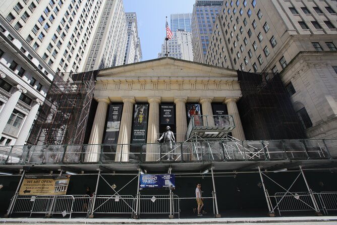 the-spies-of-wall-street