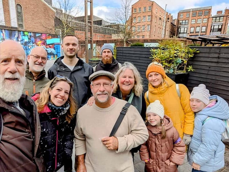 The Story of Belfast: walking tour with a local guide - FAQs