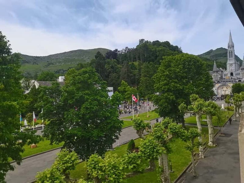 The Story of Lourdes Walking Tour in English - Who Should Consider This Tour?