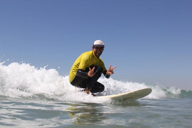 the-surf-instructor-in-costa-da-caparica