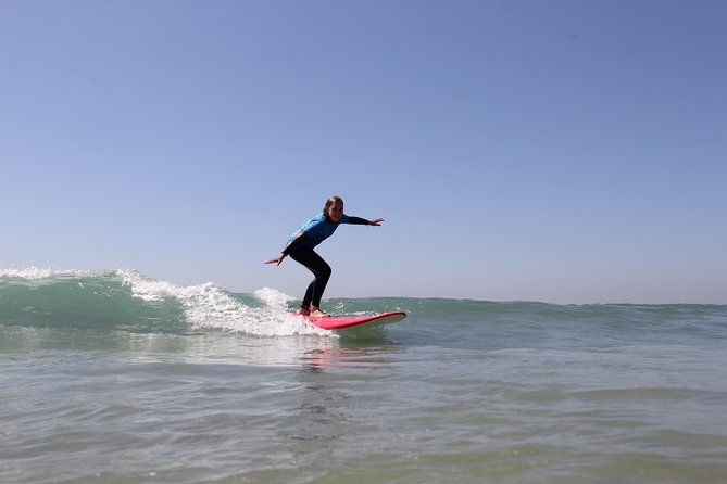 the-surf-instructor-in-costa-da-caparica