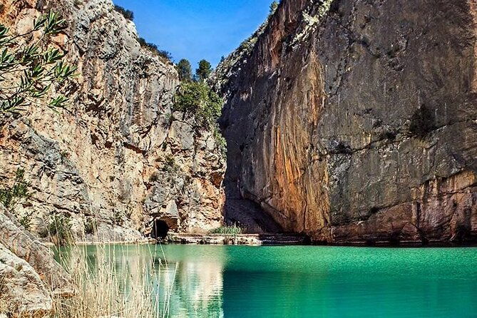 the-suspension-bridges-of-chulilla-from-alicante