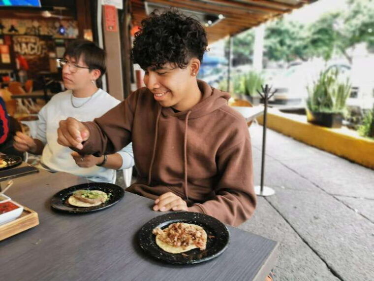 the-taco-route-the-authentic-flavor-of-mexico-city