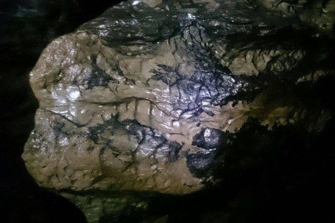 the-tayos-cave-mysterious-caverns-light-wells-one-day