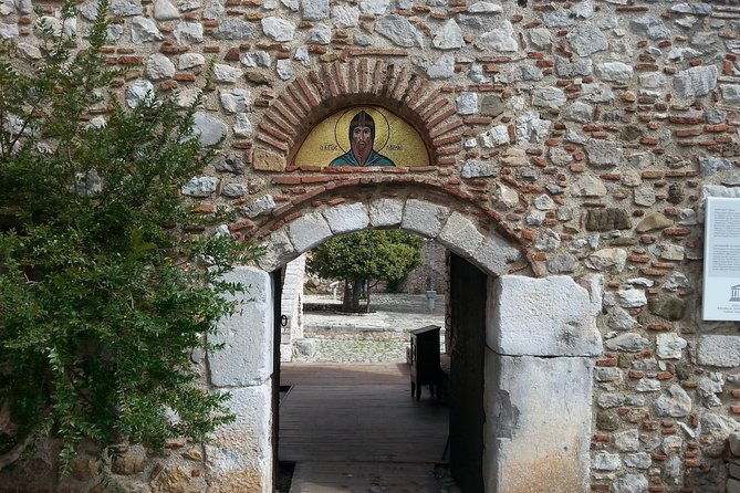 the-top-delphi-greece-private-tour