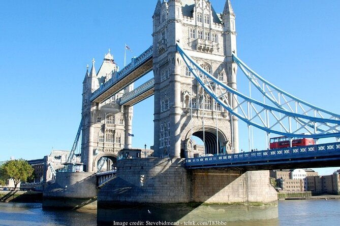 the-tower-of-london-tower-bridge-private-half-day-tour