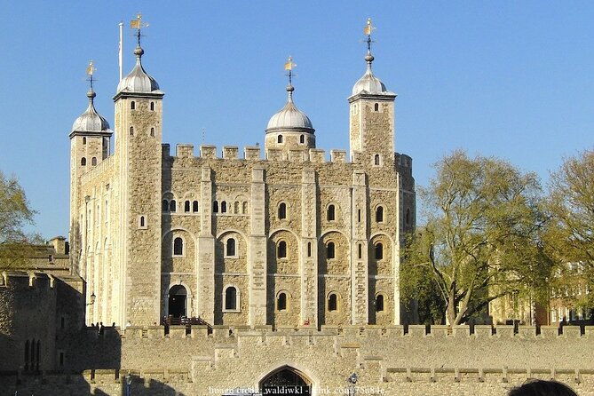 the-tower-of-london-tower-bridge-private-half-day-tour