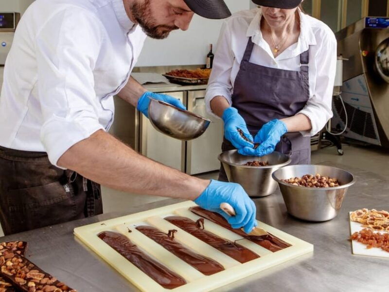 the-turin-chocolate-factory-guided-tour-tasting-2