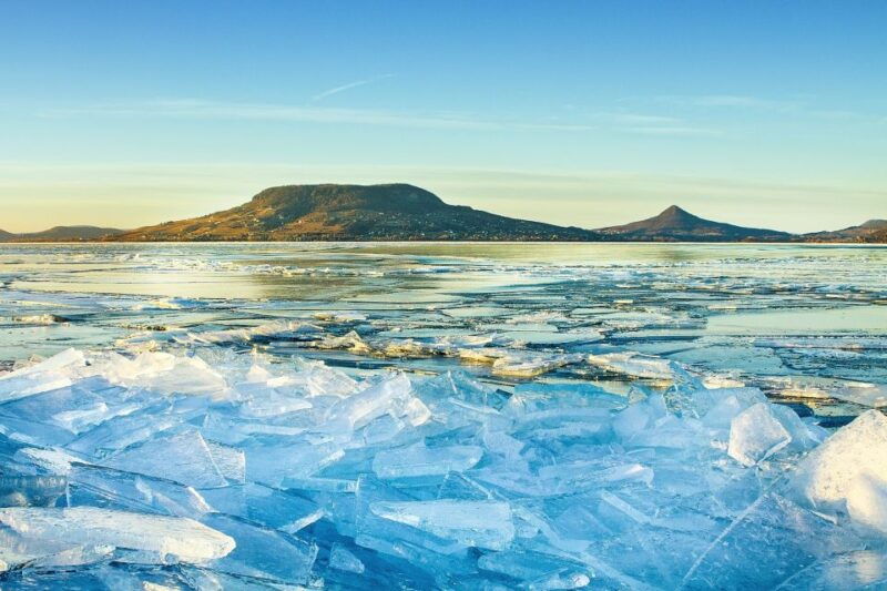 the-turquoise-sea-of-hungary-lake-balaton-private-tour