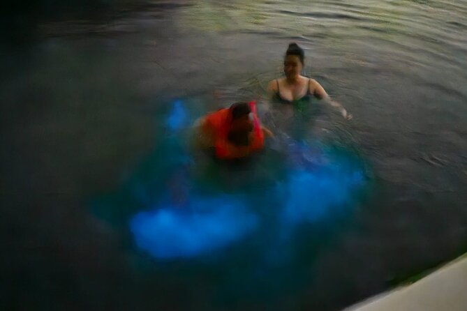 the-ultimate-bioluminescence-night-time-adventure-with-brandon