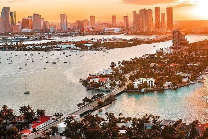 the-ultimate-miami-plane-tour-beaches-islands-downtown-skyline-2