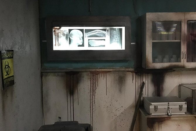 the-undead-zombie-apocalypse-escape-room-at-extreme-escape