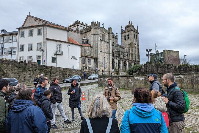 the-unvanquished-tour-in-porto-city-center