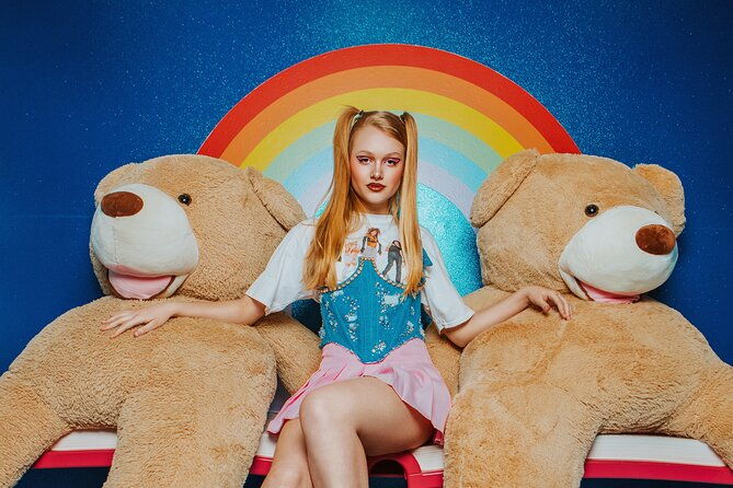 the-upside-down-museum-amsterdam-admission-ticket