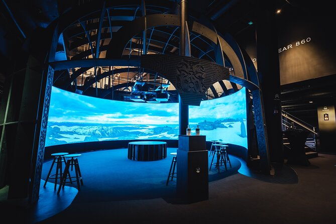 the-viking-planet-mini-group-4-adults-2