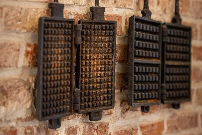 the-waffles-n-coffee-breakfast-in-bruges-centre-2
