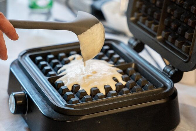 the-waffles-n-coffee-breakfast-in-bruges-centre