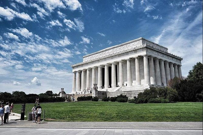 the-washington-dc-sightseeing-day-pass-save-big-at-15-monumental-attractions
