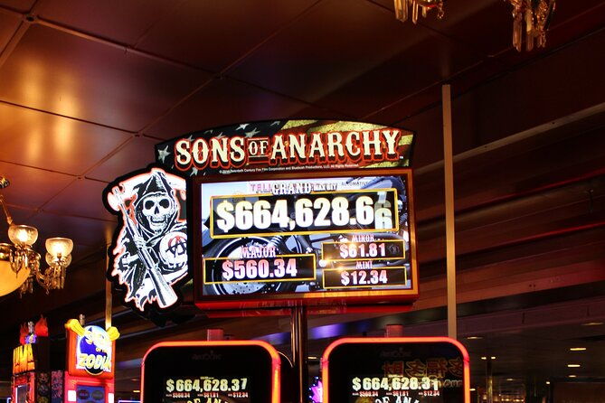 the-weird-wacky-fremont-bar-experience-with-cocktails-and-photos-2