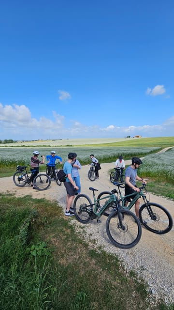 the-winedering-bike-private-bike-tour-wine-tasting