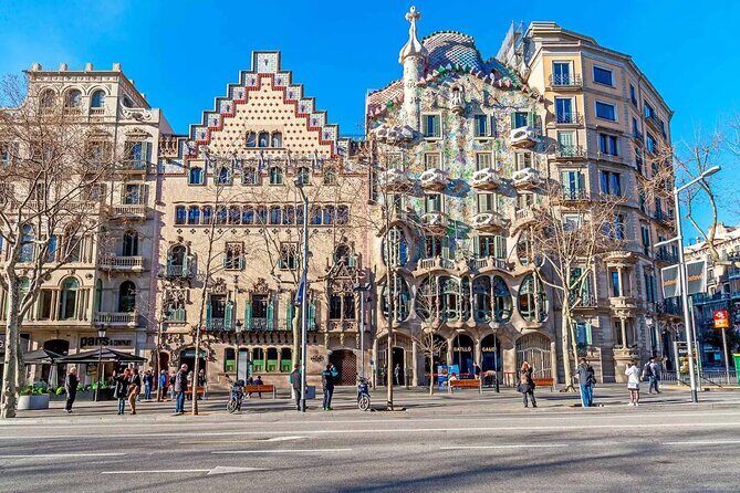 The wonders of architecture 2 hours on foot in Barcelona - What to Expect from the Tour