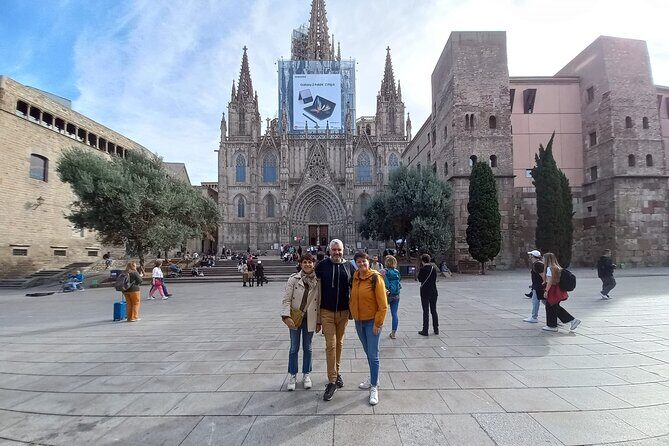 The wonders of architecture 2 hours on foot in Barcelona - Authentic Experiences & Insights from Reviewers