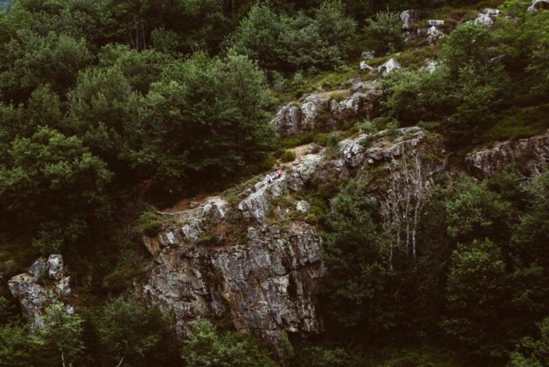 the-wonders-of-arifat-a-journey-to-the-enchanted-waterfall