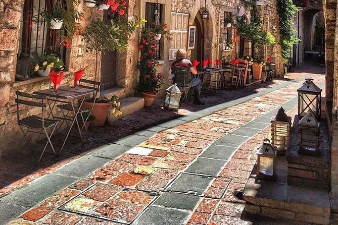 the-wonders-of-assisi-private-walking-tour-2