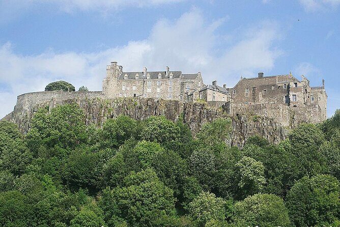 the World Famous Kelpies and Stirling Castle small group tours - Exploring Falkirk’s Top Sights