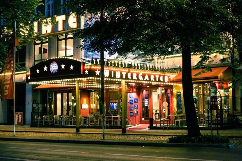 theater-tour-through-the-wintergarten-variete-berlin