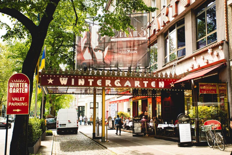 theater-tour-through-the-wintergarten-variete-berlin