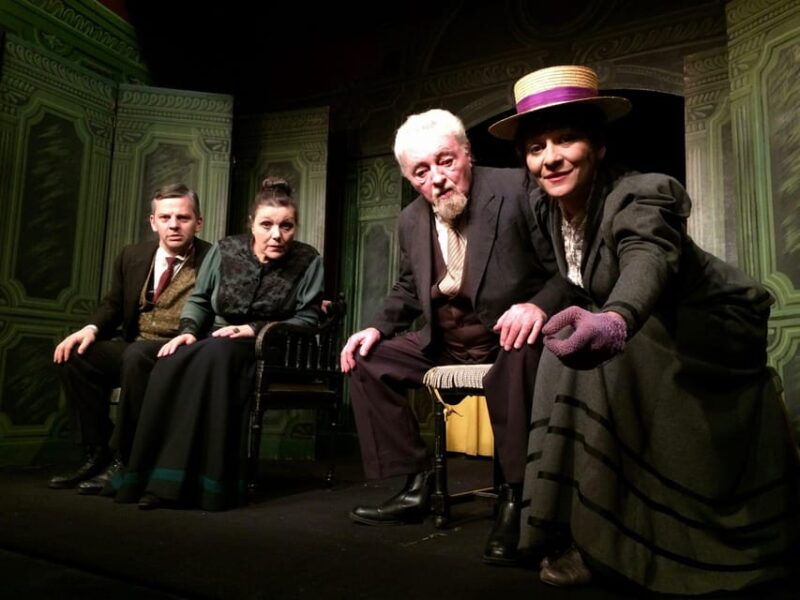 theatre-in-paris-the-bald-soprano-la-cantatrice-chauve