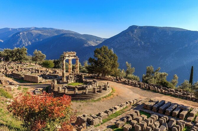 thermopylae-and-delphi-private-full-day-tour-from-athens