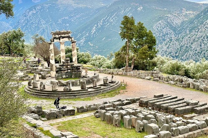 thermopylae-the-battle-of-the-300-spartans-delphi-private-tour