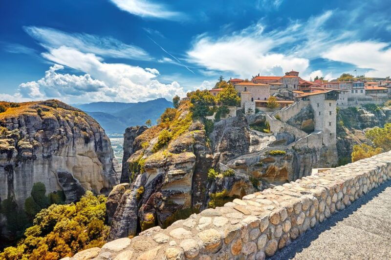 thessaloniki-full-day-bus-trip-to-meteora