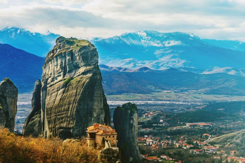thessaloniki-full-day-bus-trip-to-meteora
