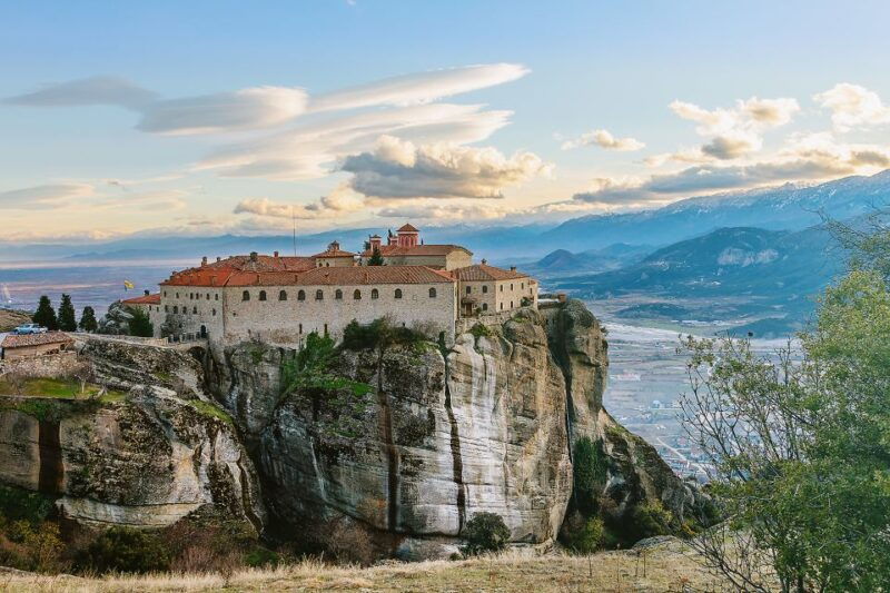 thessaloniki-full-day-bus-trip-to-meteora