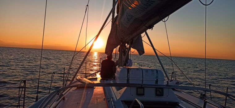 thessaloniki-sunset-cruise-departing-from-nea-michaniona