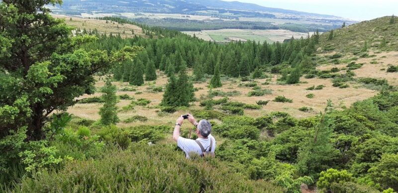 third-island-hiking-trail-rocha-do-chambre