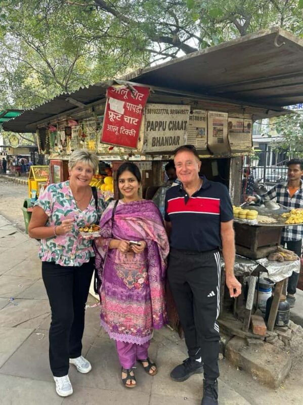 Threads of Delhi: Women-Led Monuments, Heritage & Craft Tour - Exploring Delhi Through a Woman’s Perspective