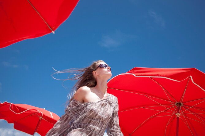 three-beach-hopping-family-motorboat-day