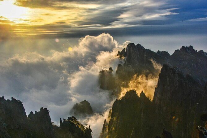 Three Day Huangshan Sunrise Viewing Tour - Key Points