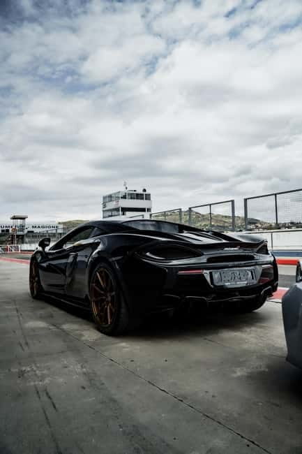 THRILL RACING SUPERCAR MASTERY - Key Points