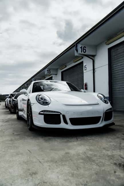 THRILL RACING SUPERCAR MASTERY - Who Is This Experience Best For?