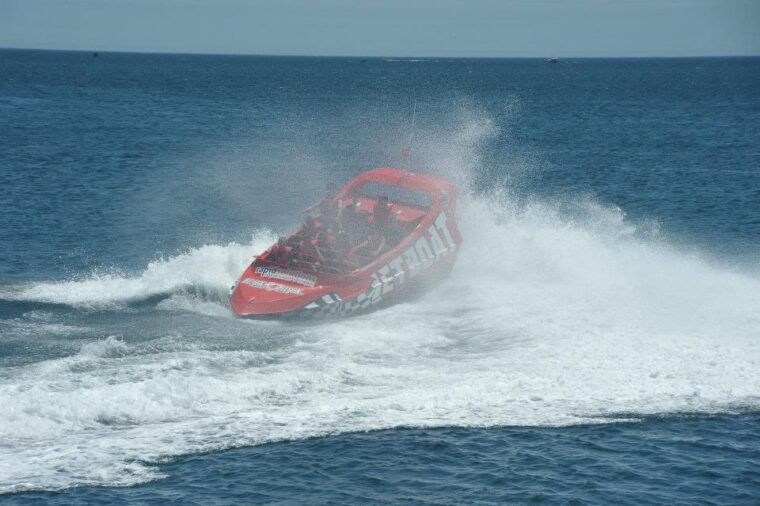 thrilling-30-minute-jet-boat-ride-in-the-algarve