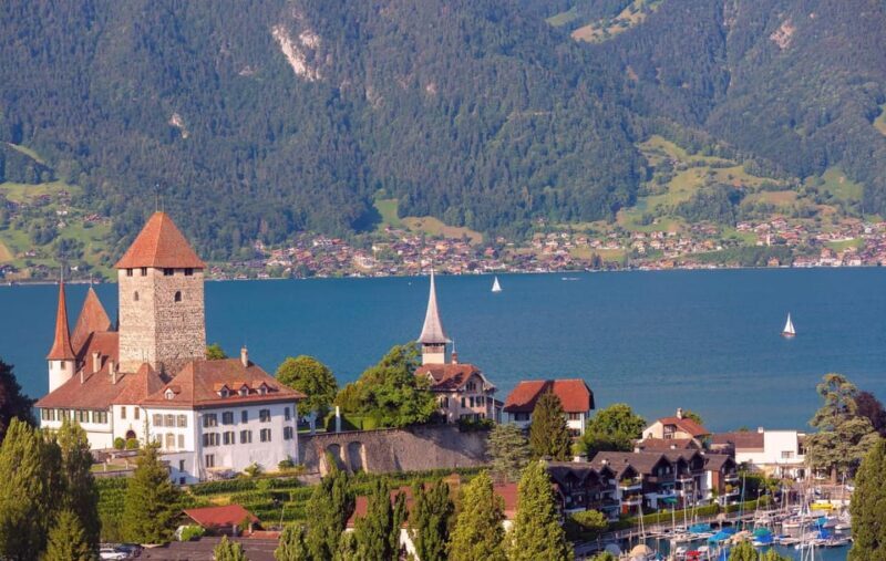 Thun: Express Walk with a Local in 60 minutes - FAQs