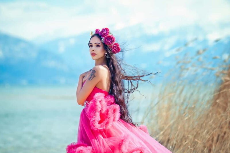 Thun: Fairytale Castle Photoshoot with Makeup and Styling - The Journey Through Thun’s Castles: A Detailed Look