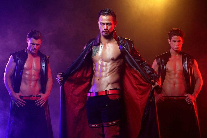 thunder-from-down-under-at-the-excalibur-hotel-and-casino
